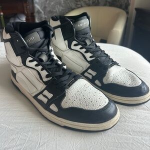 Black and white skeleton sneakers size 10.5